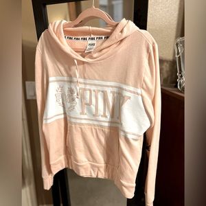 💕🌼 Pink VS Hoodie size large